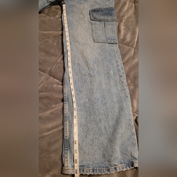 Denim Forum The Farrah Hi-Rise Cargo Jean - Picture 15 of 16